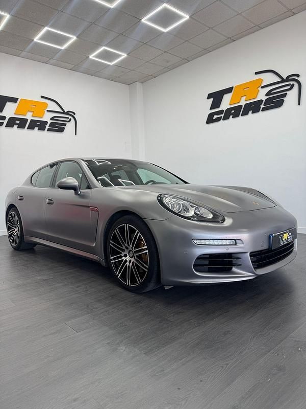 Usado Porsche Panamera 300 CV (220 kW) 2014 Gris mate Utilitario