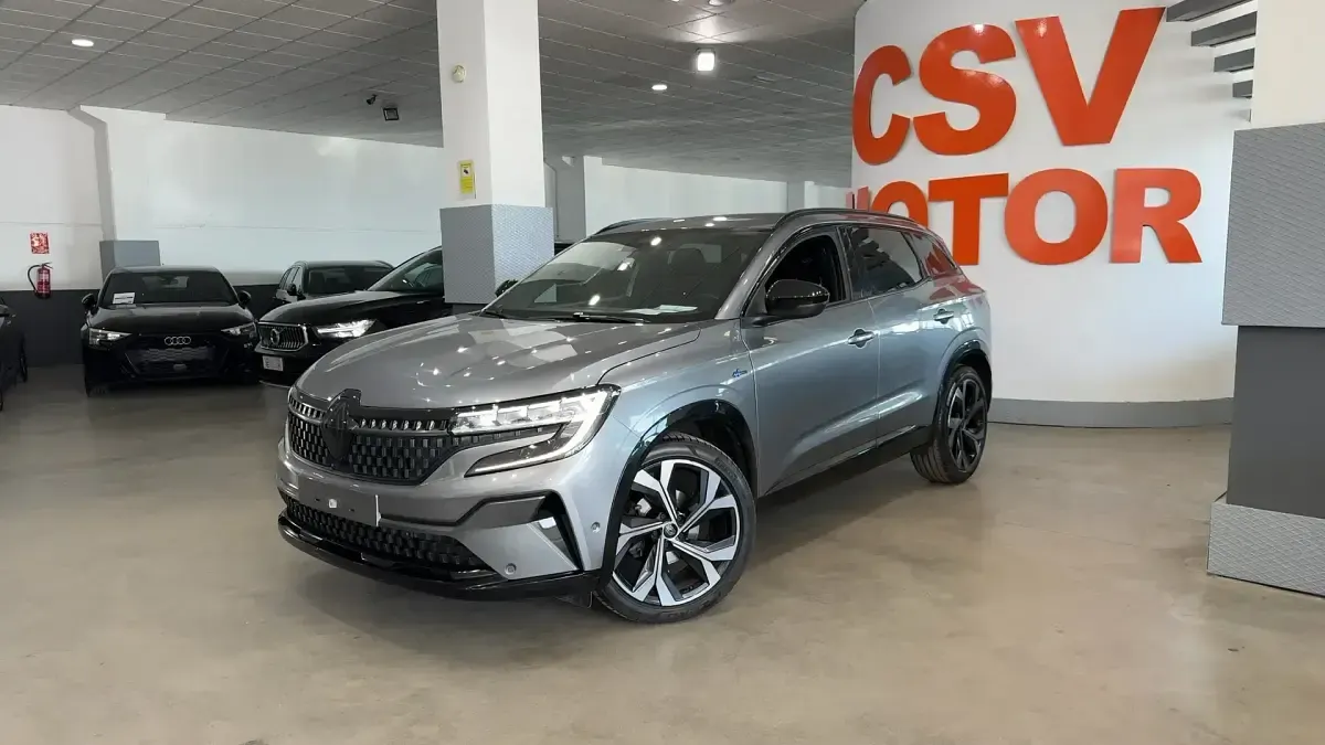 Usado Renault Austral Techno 160 CV (117 kW) 2024 Gris SUV