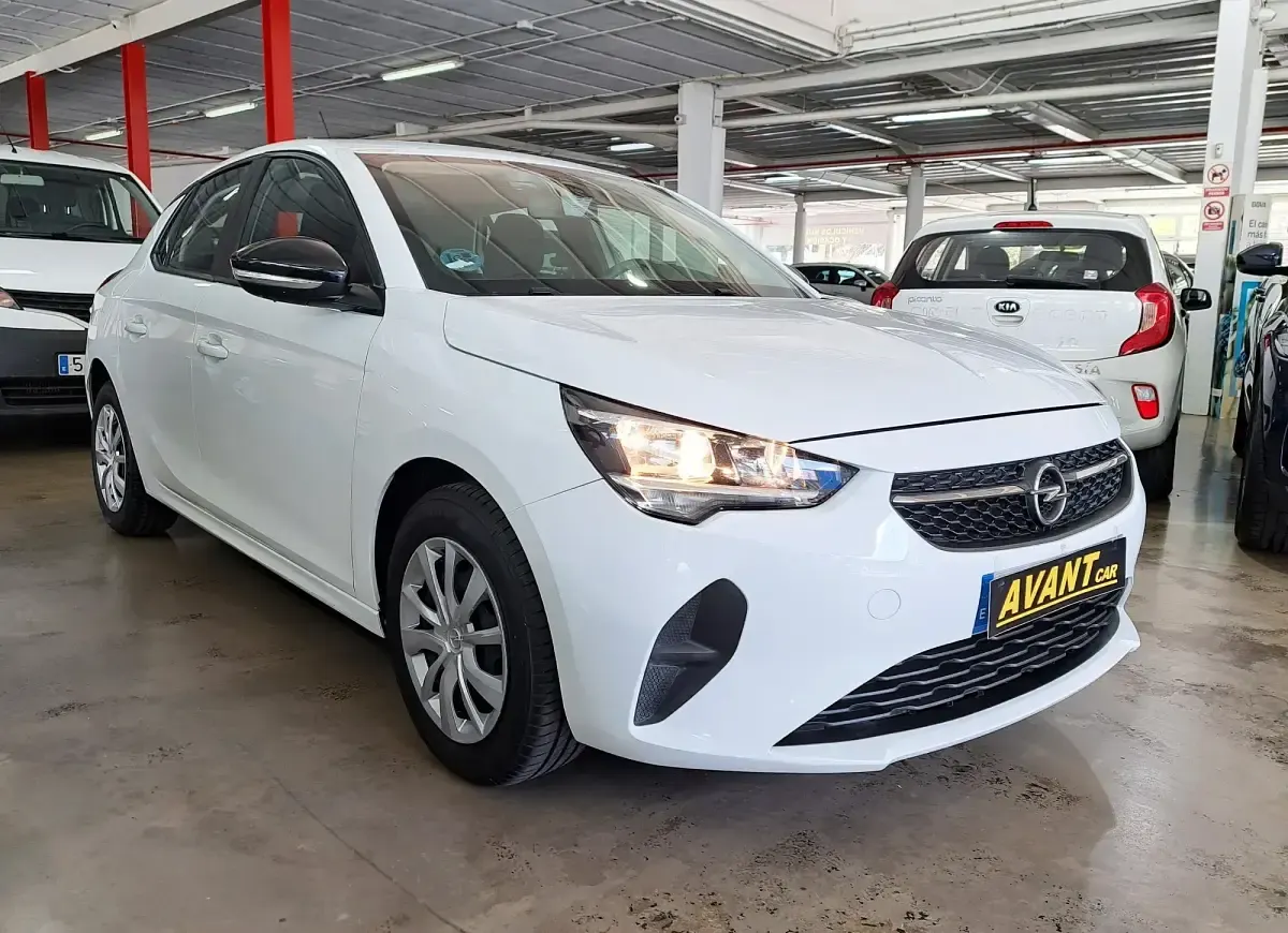 Usado Opel Corsa Edition 75 CV (55 kW) 2020 Blanco Berlina