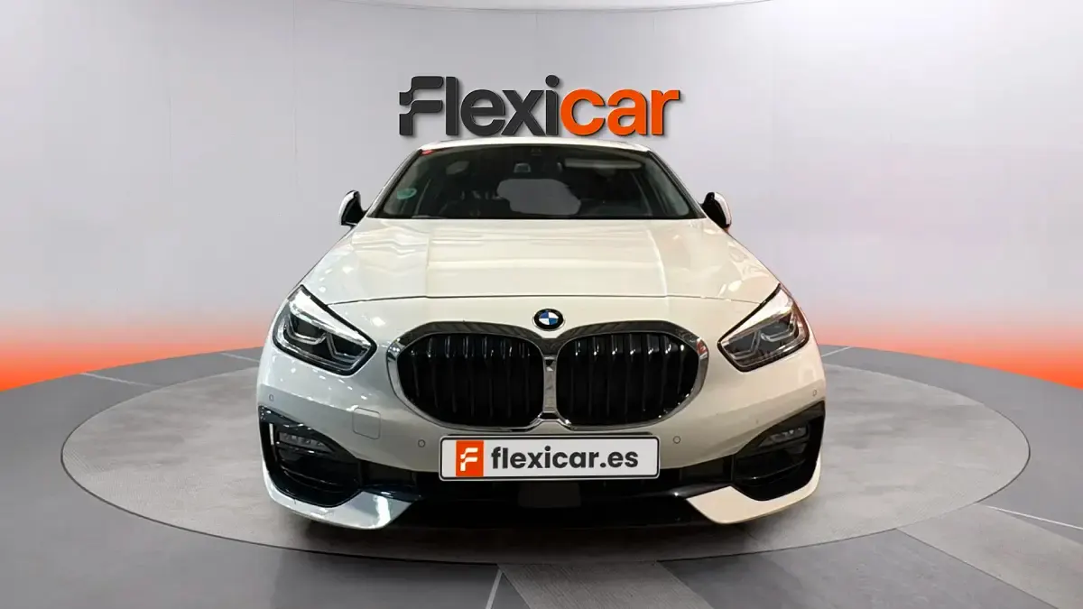 Usado BMW 120 190 CV (139 kW) 2022 Blanco Utilitario