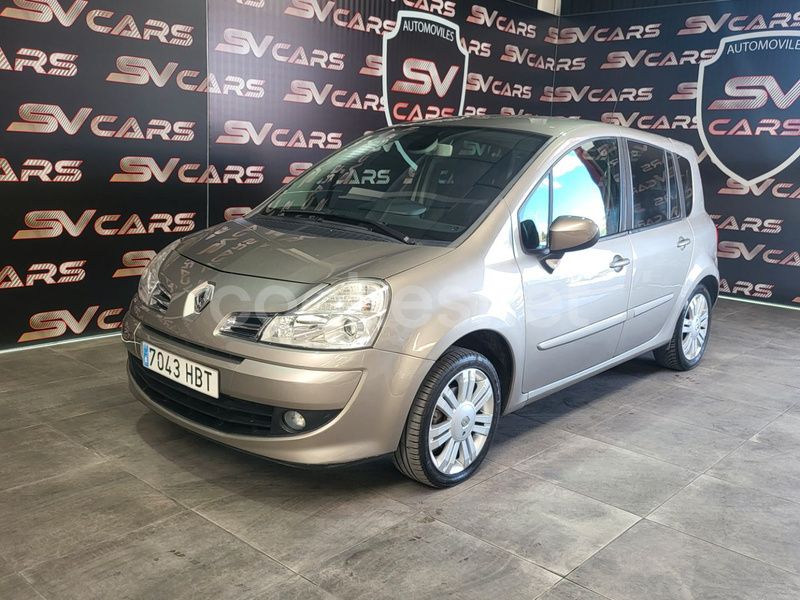 Beige Usado 2011 Renault Grand Modus Exception Monovolumen | 7999 € - Imagen 1/4