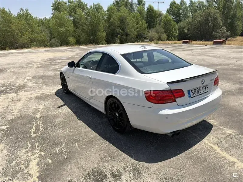 Usado BMW 325 218 CV (160 kW) 2010 Blanco Coupe