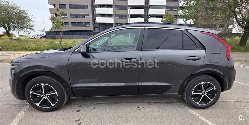 Usado Kia Niro 129 CV (94 kW) 2024 Negro SUV