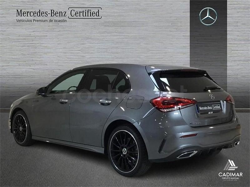 Usado Mercedes A250 AMG line 218 CV (160 kW) 2023 Gris montaña Berlina
