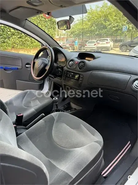 Usado Citroën C2 75 CV (55 kW) 2004 Gris / plata Utilitario