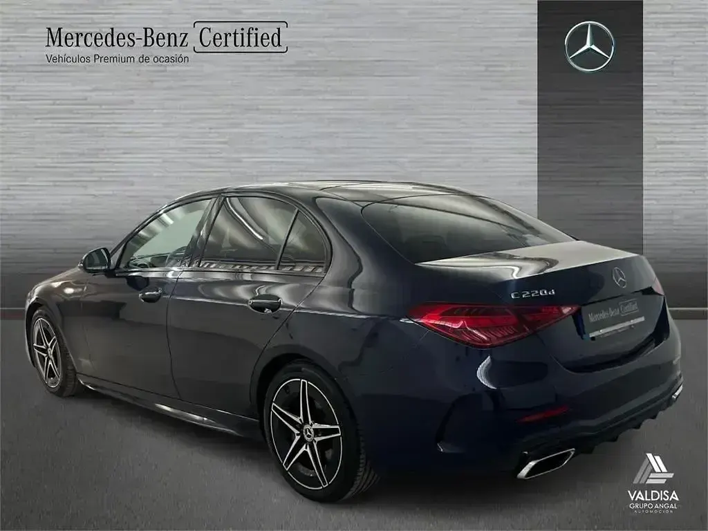 Usado Mercedes C220 200 CV (147 kW) 2021 Azul cavansita Berlina