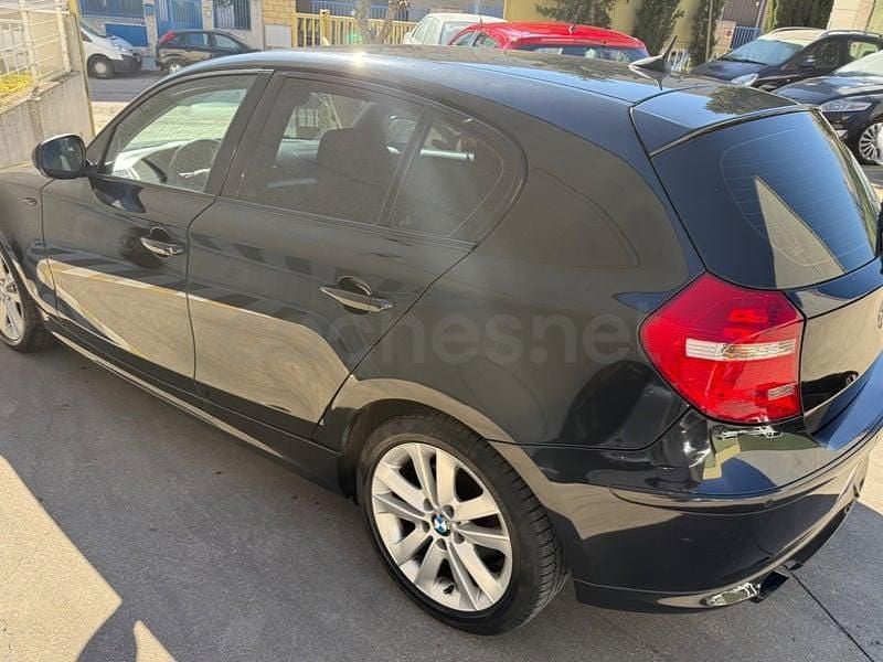 Usado BMW 120 M Sport 170 CV (125 kW) 2010 Negro Utilitario