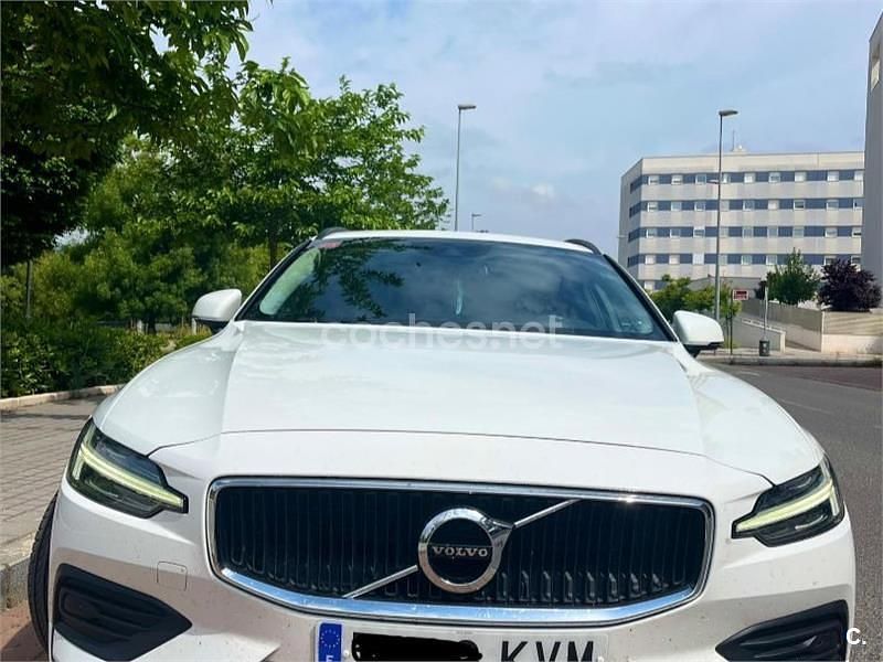 Usado Volvo V60 Momentum 150 CV (110 kW) 2019 Blanco Familiar