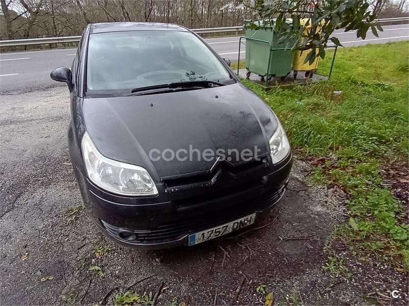 Usado Citroën C4 VTR Sport 110 CV (80 kW) 2005 Negro Berlina