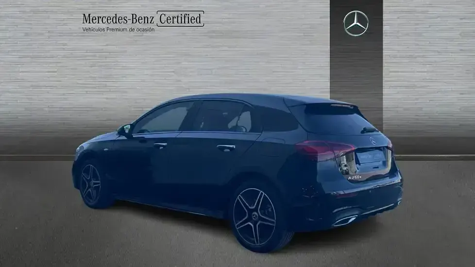 Nuevo Mercedes A250 218 CV (160 kW) 2025 Negro Berlina