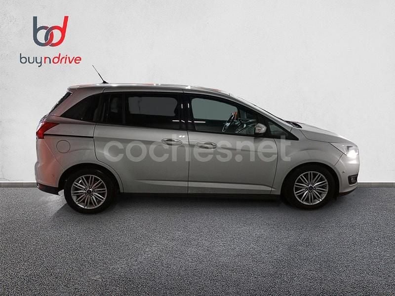 Usado Ford Grand C-Max Trend 125 CV (91 kW) 2017 Gris / plata Monovolumen