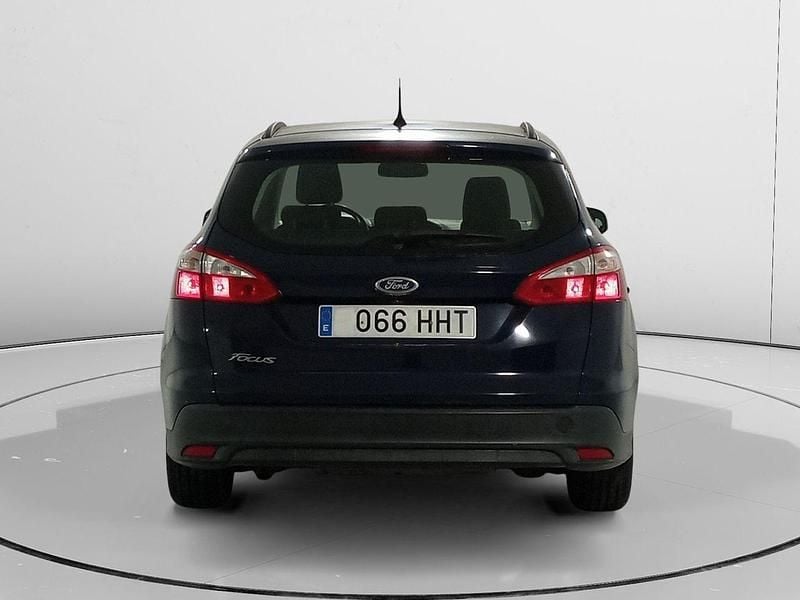Usado Ford Focus Trend 116 CV (85 kW) 2011 Azul Familiar