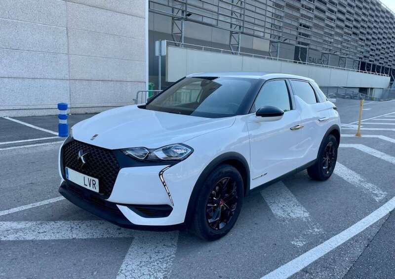 Blanco Usado 2022 DS Automobiles DS3 Crossback Performance SUV | 13.200 € (Super precio) - Imagen 1/4