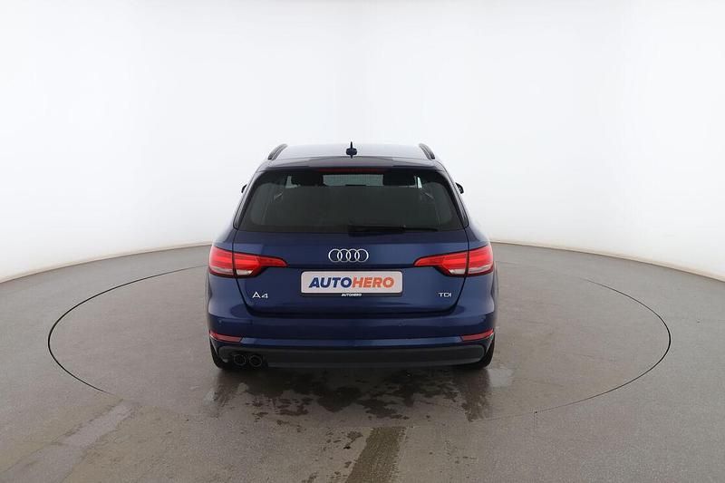 Usado Audi A4 Advanced 190 CV (139 kW) 2018 Azul Familiar