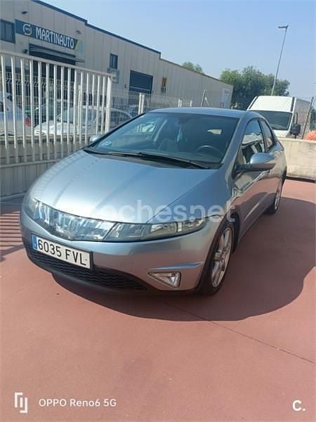 Gris / plata Usado 2007 Honda Civic Executive Berlina | 3800 € (Un poco caro) - Imagen 1/4