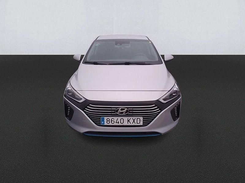 Usado Hyundai Ioniq 141 CV (103 kW) 2019 Gris plata Utilitario