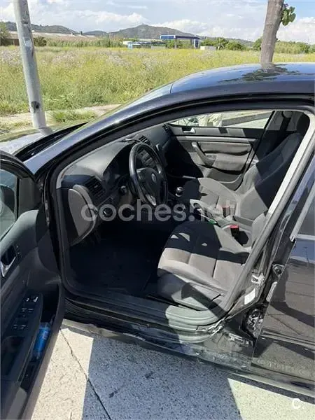 Usado VW Golf IV Trendline 115 CV (84 kW) 2006 Negro Berlina