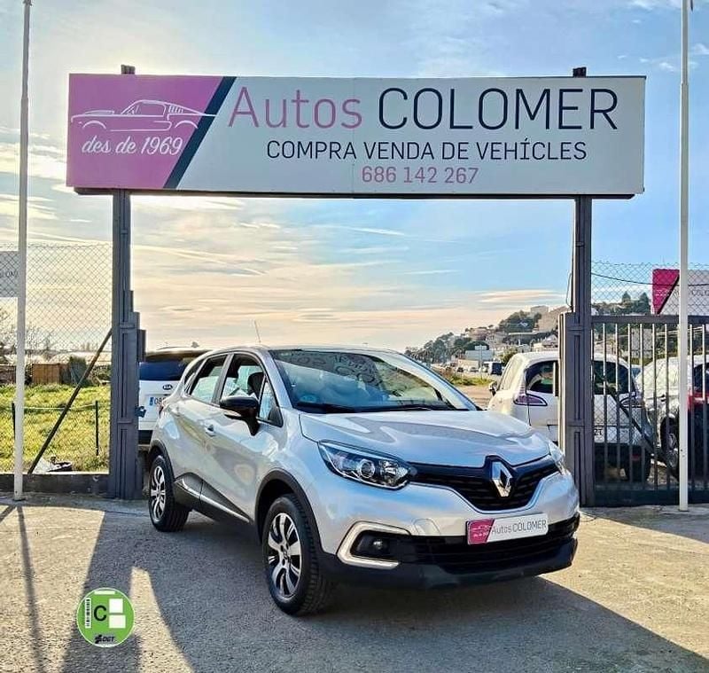 Usado Renault Captur Intens 90 CV (66 kW) 2018 Gris SUV