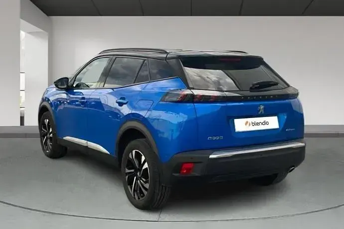 Usado Peugeot 2008 GT-line 100 CV (73 kW) 2020 Azul SUV