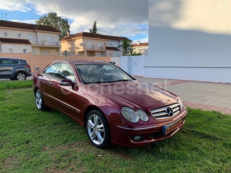 Usado Mercedes CLK220 150 CV (110 kW) 2005 Granate Coupe