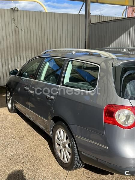 Begagnad VW Passat Advance 105 HK (77 kW) 2008 Grå Kombi