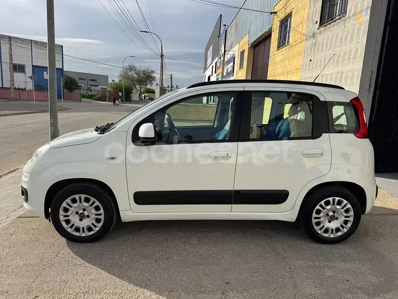 Usado Fiat Panda Lounge 75 CV (55 kW) 2015 Blanco Utilitario