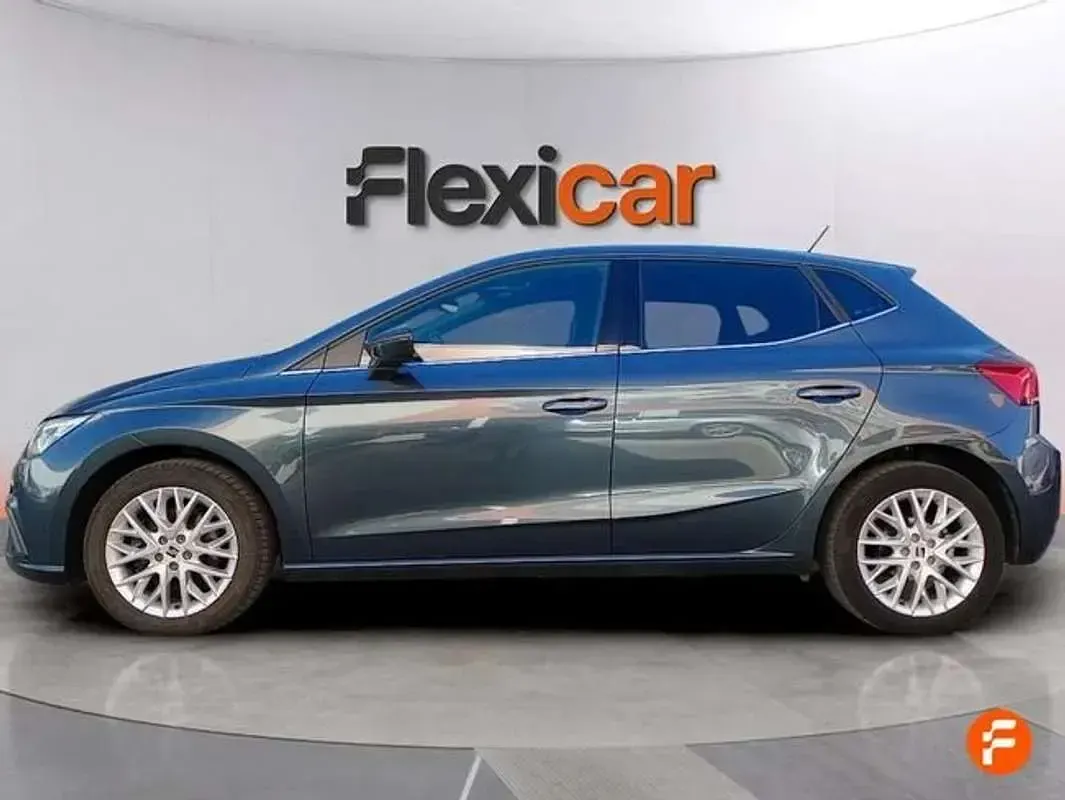 Usado Seat Ibiza 116 CV (85 kW) 2024 Gris Utilitario