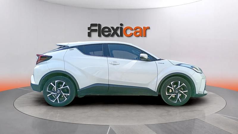 Käytetty Toyota C-HR Advance 122 HP (89 kW) 2021 Valkoinen Katumaasturi