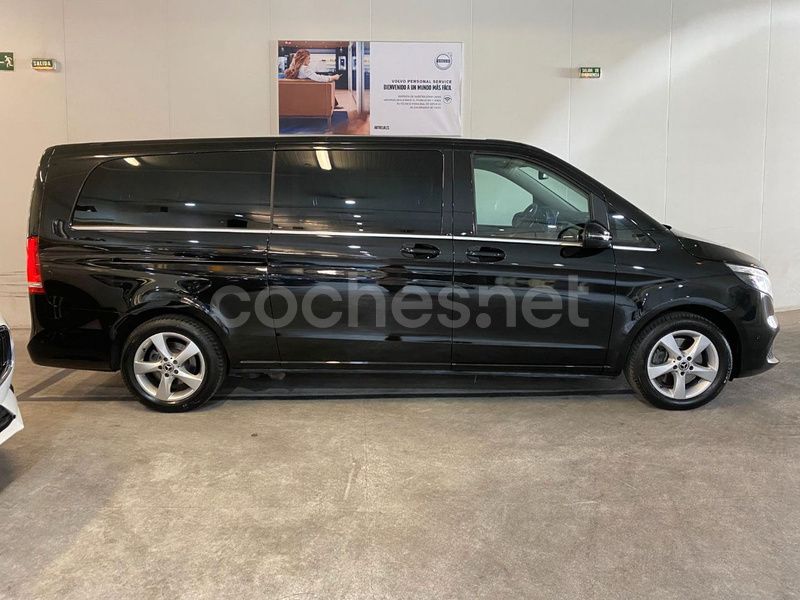 Negro Usado 2021 Mercedes V250 Avantgarde Monovolumen | 55.900 € (Un poco caro) - Imagen 1/4
