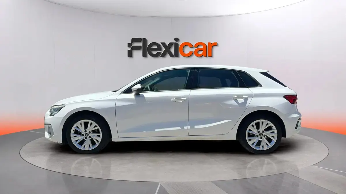 Usado Audi A3 Advanced Plus 110 CV (80 kW) 2022 Blanco Berlina