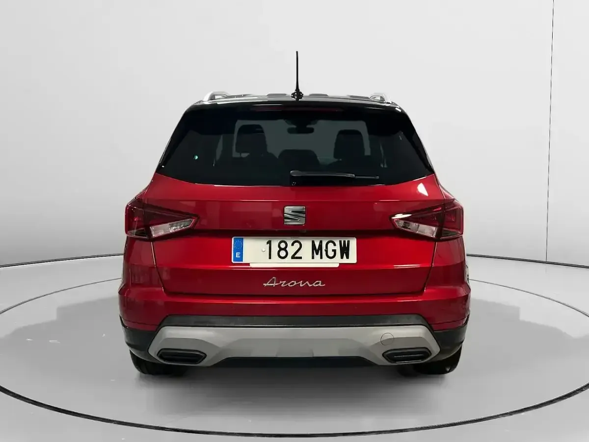 Usado Seat Arona Xperience 110 CV (80 kW) 2023 Rojo SUV