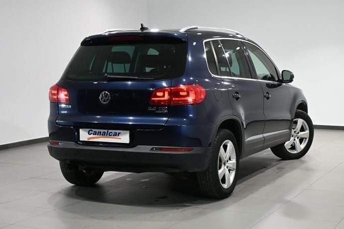 Usado VW Tiguan Sportline 140 HP (102 kW) 2014 Azul SUV