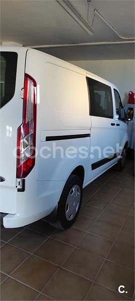 Usado Ford Transit Custom Limited 185 CV (136 kW) 2022 Blanco Monovolumen
