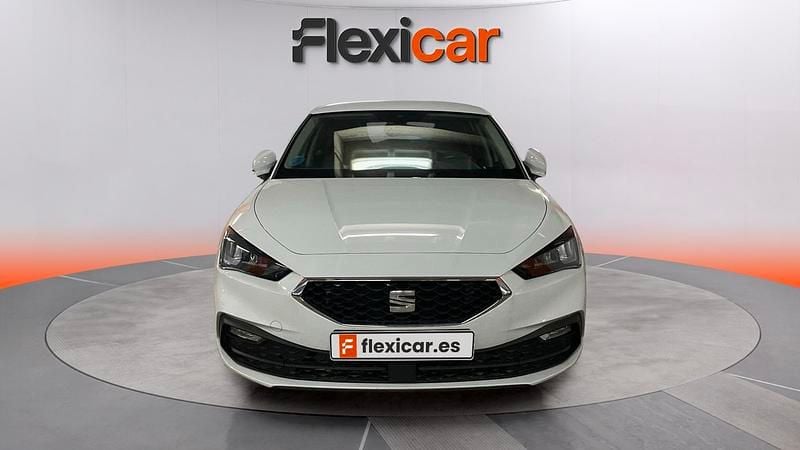 Usado Seat Leon Style 116 CV (85 kW) 2025 Blanco Berlina
