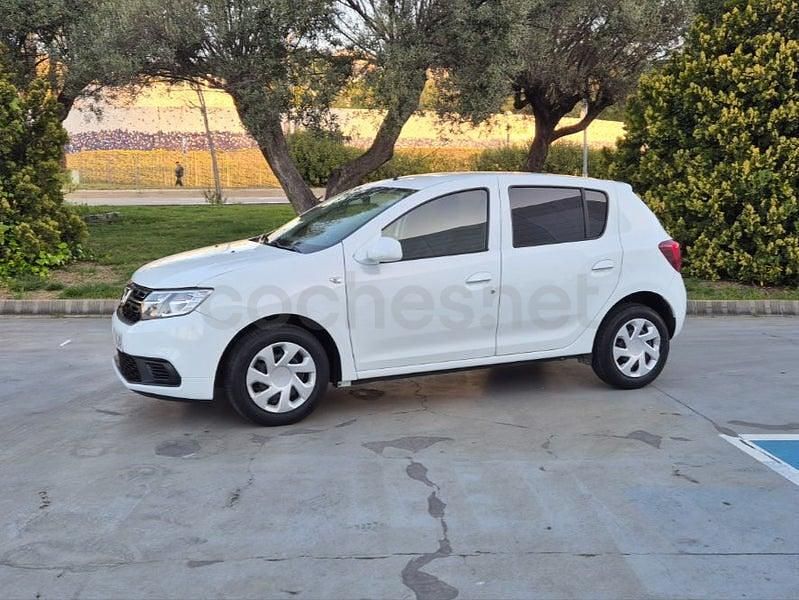 Usado Dacia Sandero Base 73 HP (53 kW) 2018 Branco Sedan