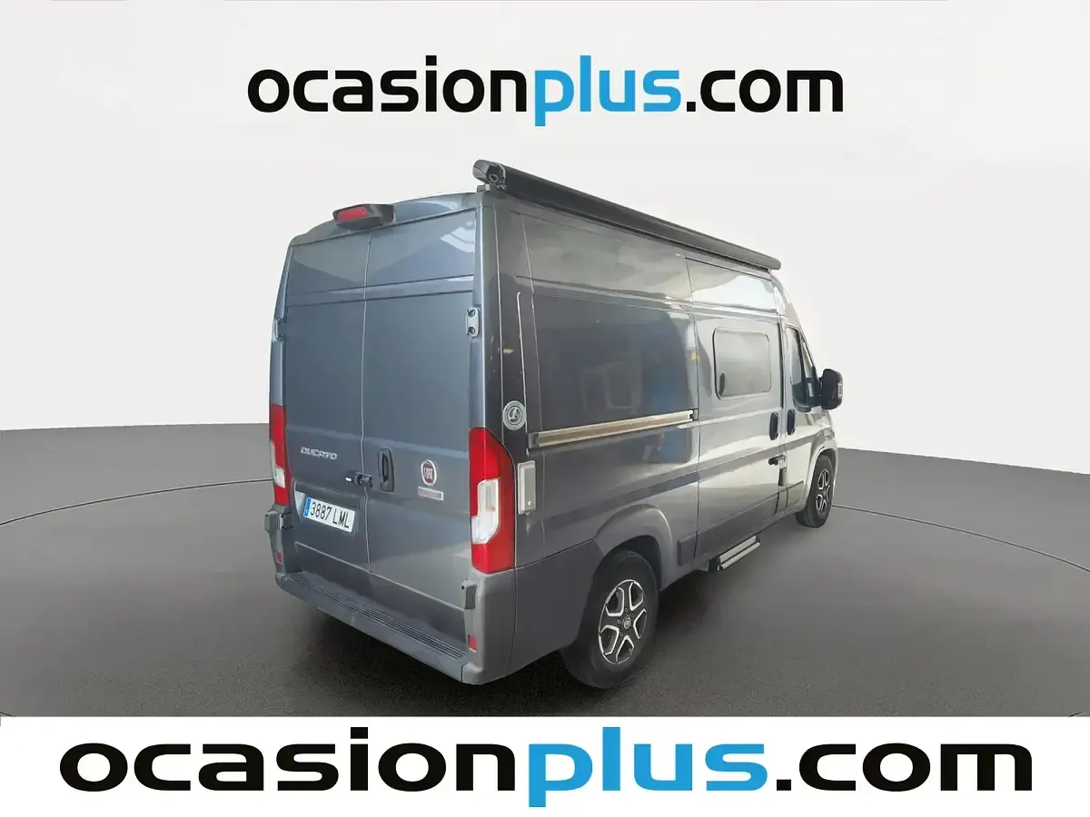 Usado Fiat Ducato 160 CV (117 kW) 2021 Gris Van