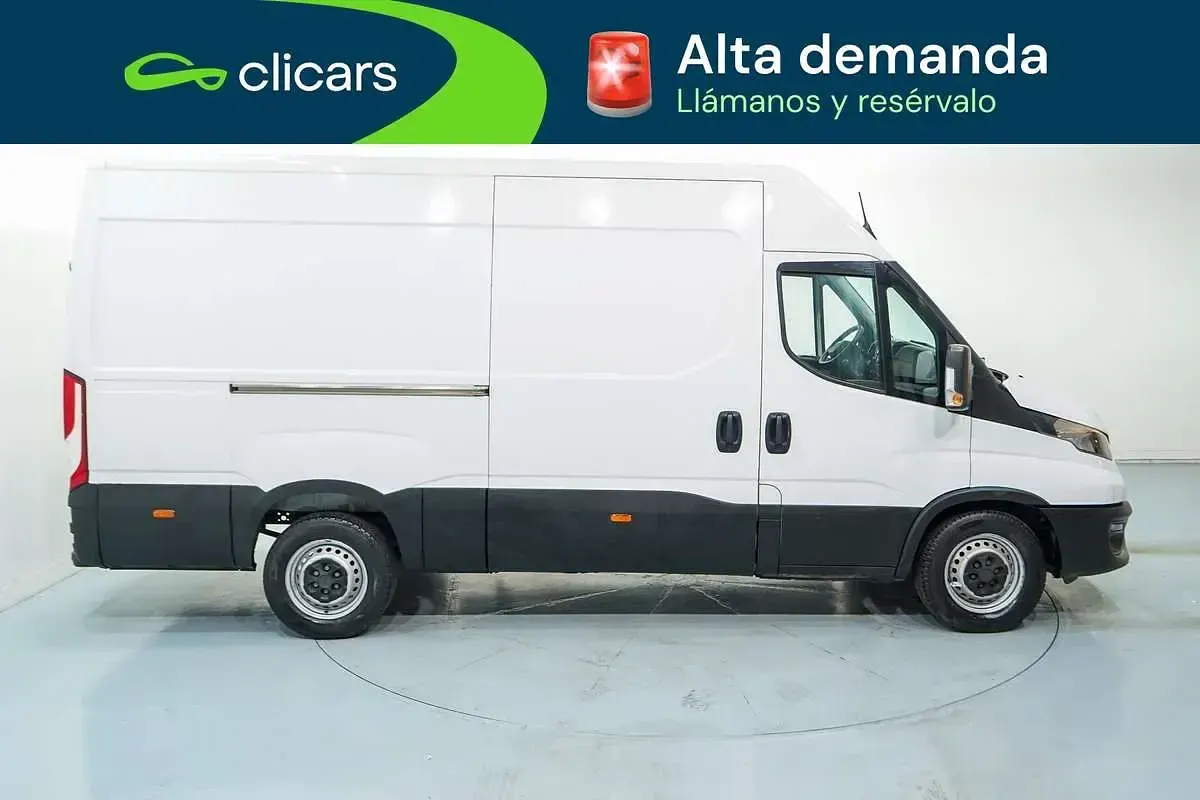 Usado Iveco Daily 156 CV (114 kW) 2021 Blanco Van