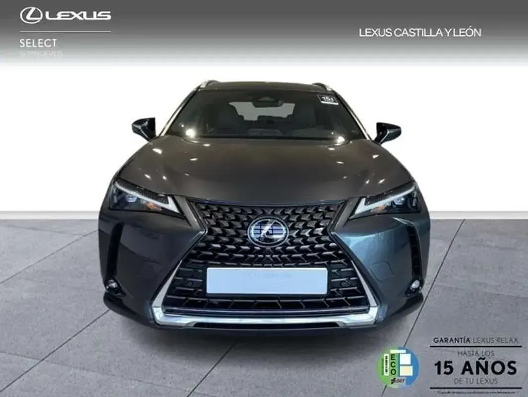 Usado Lexus UX 300h 199 CV (146 kW) 2024 Gris SUV