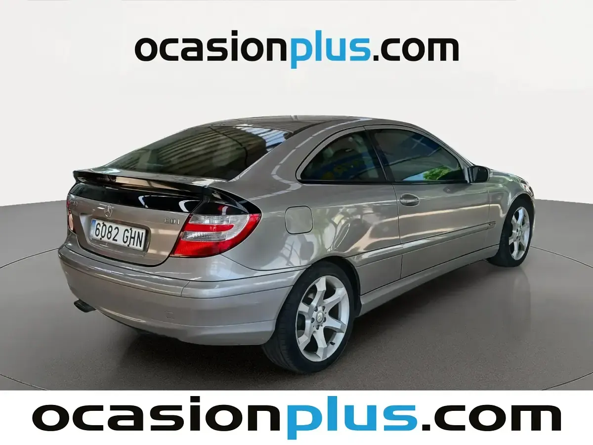 Usado Mercedes 200 Sport Edition 122 CV (89 kW) 2008 Gris Coupe