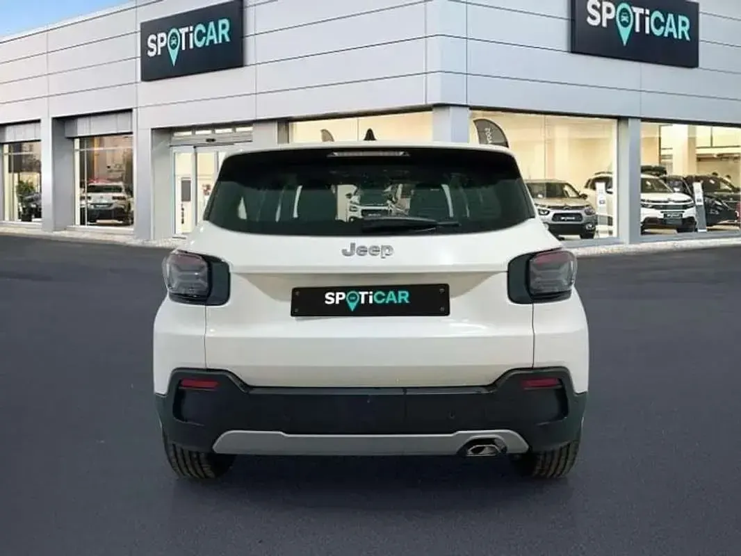 Usado Jeep Avenger Altitude 101 CV (74 kW) 2024 Blanco SUV
