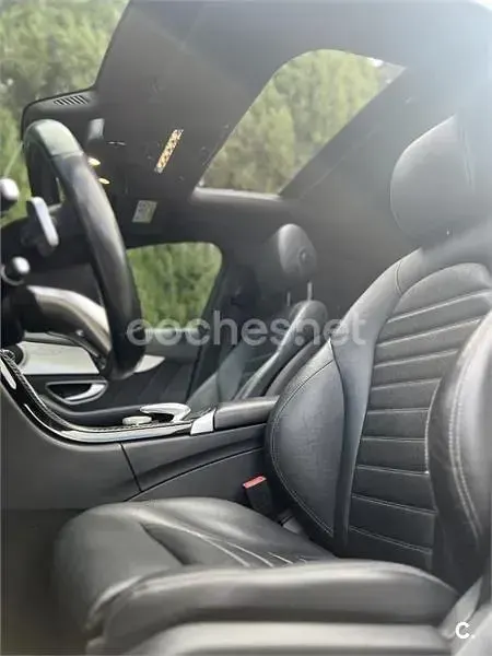 Usado Mercedes C220 AMG line 170 CV (125 kW) 2014 Blanco Berlina