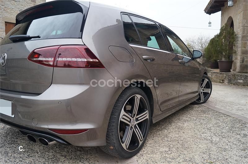 Usado VW Golf VII R 300 CV (220 kW) 2015 Gris / plata Berlina