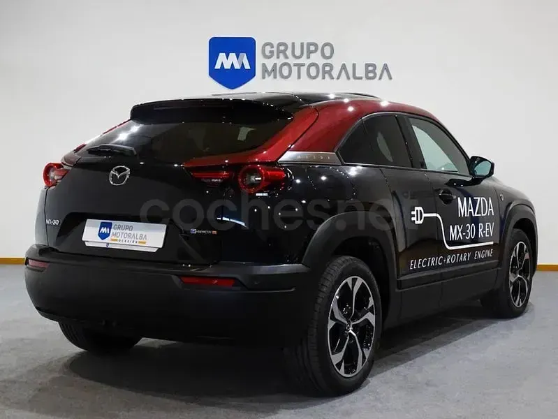 Usado Mazda MX30 Edition 170 CV (125 kW) 2023 Gris / plata SUV