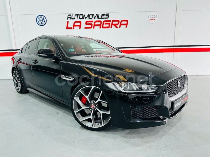 Usado Jaguar XE S 381 CV (280 kW) 2017 Negro Berlina