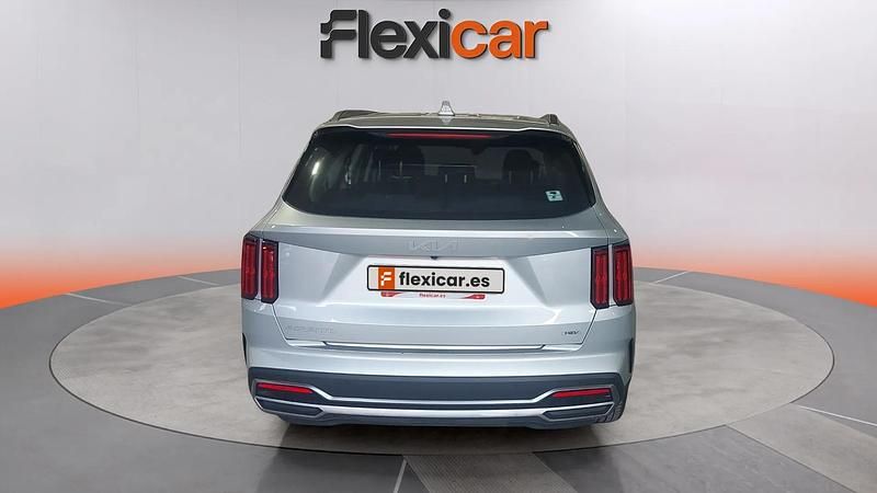 Usado Kia Sorento 232 CV (170 kW) 2023 Gris SUV