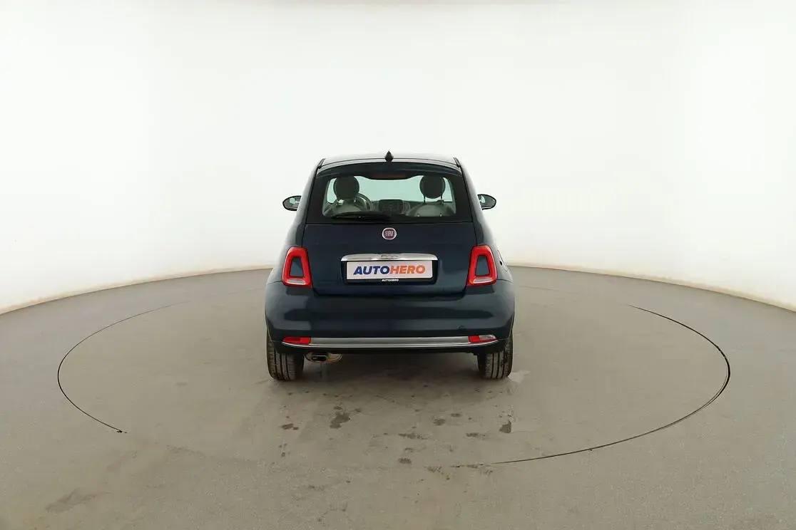 Usado Fiat 500 Lounge 70 CV (51 kW) 2017 Azul Berlina