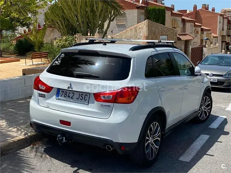 Usado Mitsubishi ASX Motion 114 CV (83 kW) 2016 Blanco SUV