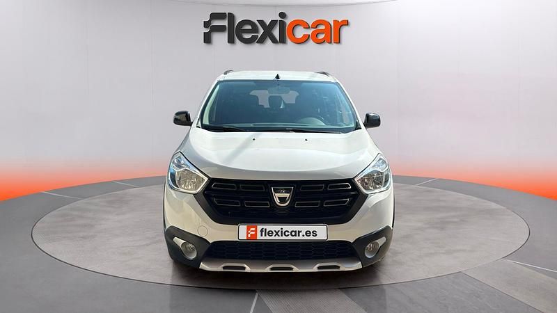 Usado Dacia Lodgy Comfort 116 CV (85 kW) 2021 Blanco Monovolumen
