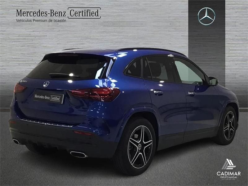 Usado Mercedes GLA200 AMG line 150 CV (110 kW) 2024 Azul SUV