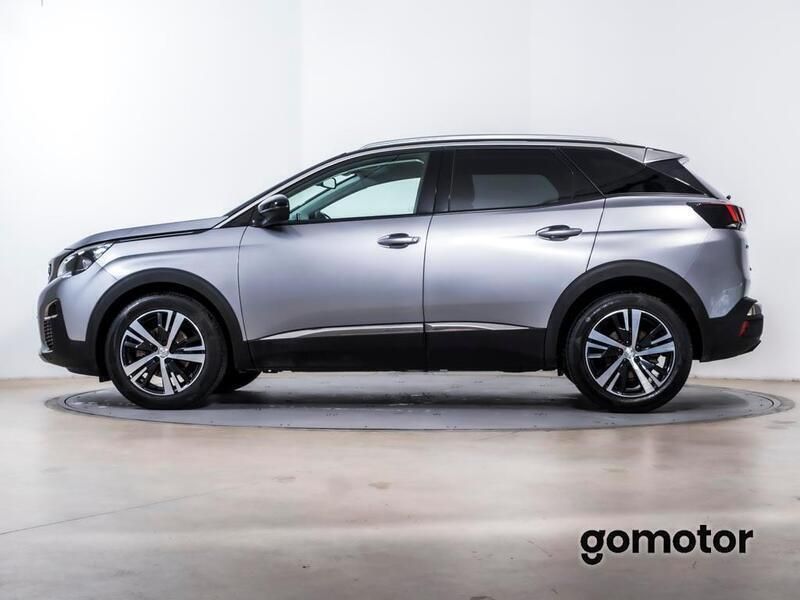 Usado Peugeot 3008 Allure 131 CV (96 kW) 2019 Gris SUV